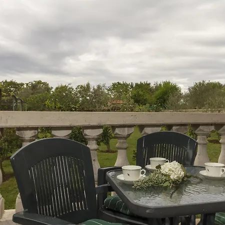 With A Parking Space Stinjan, - 13776 شقة *