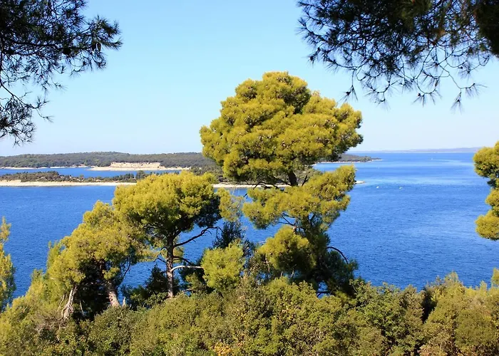 With A Parking Space Stinjan, - 13776 Apartament